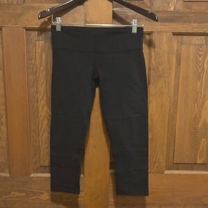 lululemon wunder under crop leggings size 6 black